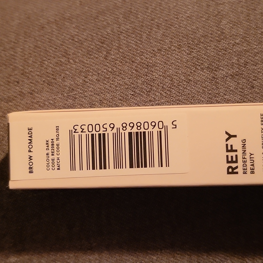 REFYBrow Pomade - Dark - Picture 4 of 4